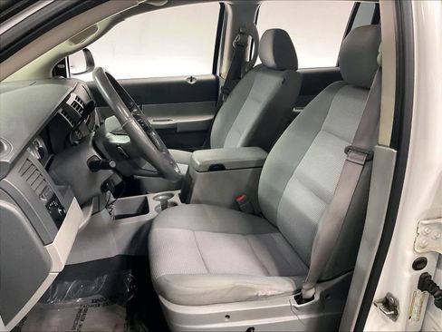 Used 2009 Dodge Durango SLT RWD image 24