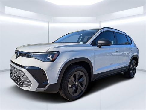 New 2026 Volkswagen Taos S image 7