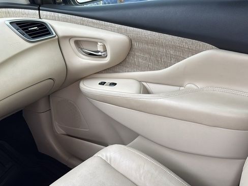 Used 2019 Nissan Murano SL w/ Cargo Package image 20