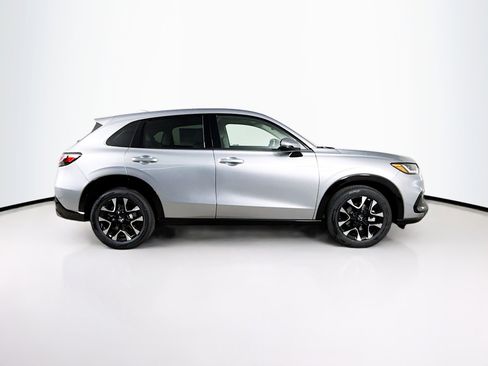 New 2026 Honda HR-V EX-L image 2