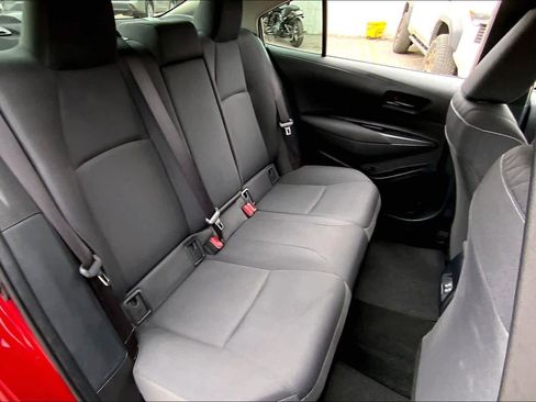 Used 2025 Toyota Corolla LE image 19