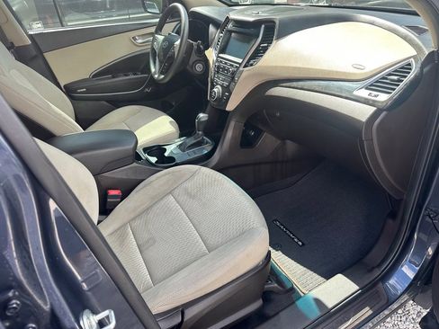 Used 2017 Hyundai Santa Fe Sport image 13