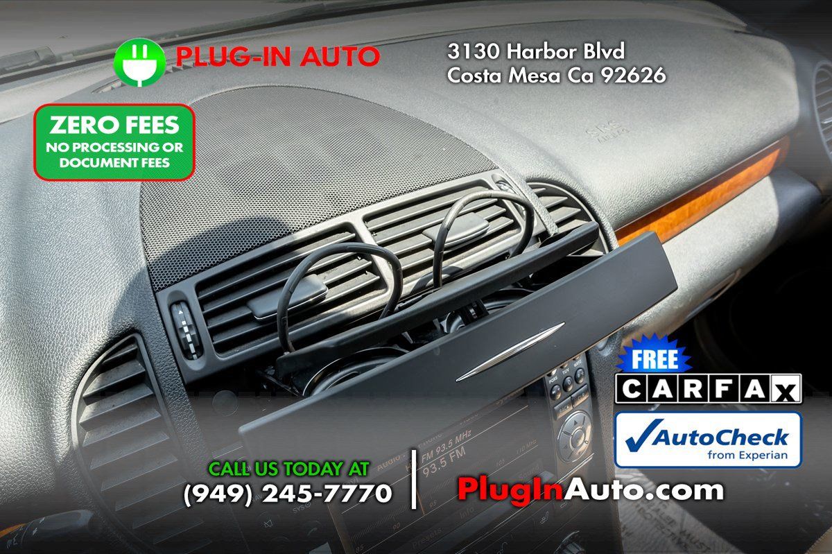 Used 2011 Mercedes-Benz SLK 300 image 24