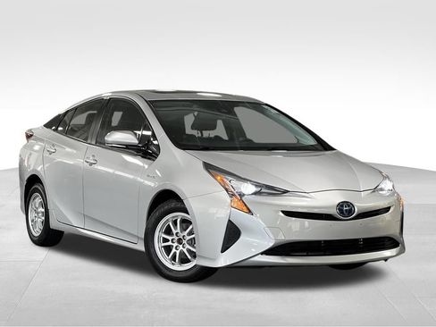 Certified 2016 Toyota Prius Four w/ Advanced Technology Package FWD image 7