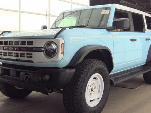 Used 2025 Ford Bronco Heritage Edition image 1