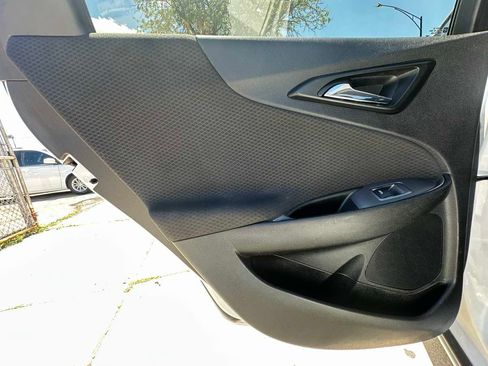 Used 2021 Chevrolet Malibu LT FWD image 40