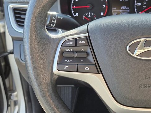 Used 2020 Hyundai Accent SE image 18