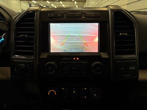 Used 2018 Ford F150 XLT w/ Equipment Group 302A Luxury AWD/4WD image 21