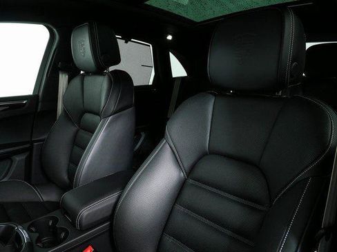 New 2026 Porsche Macan S AWD/4WD image 5