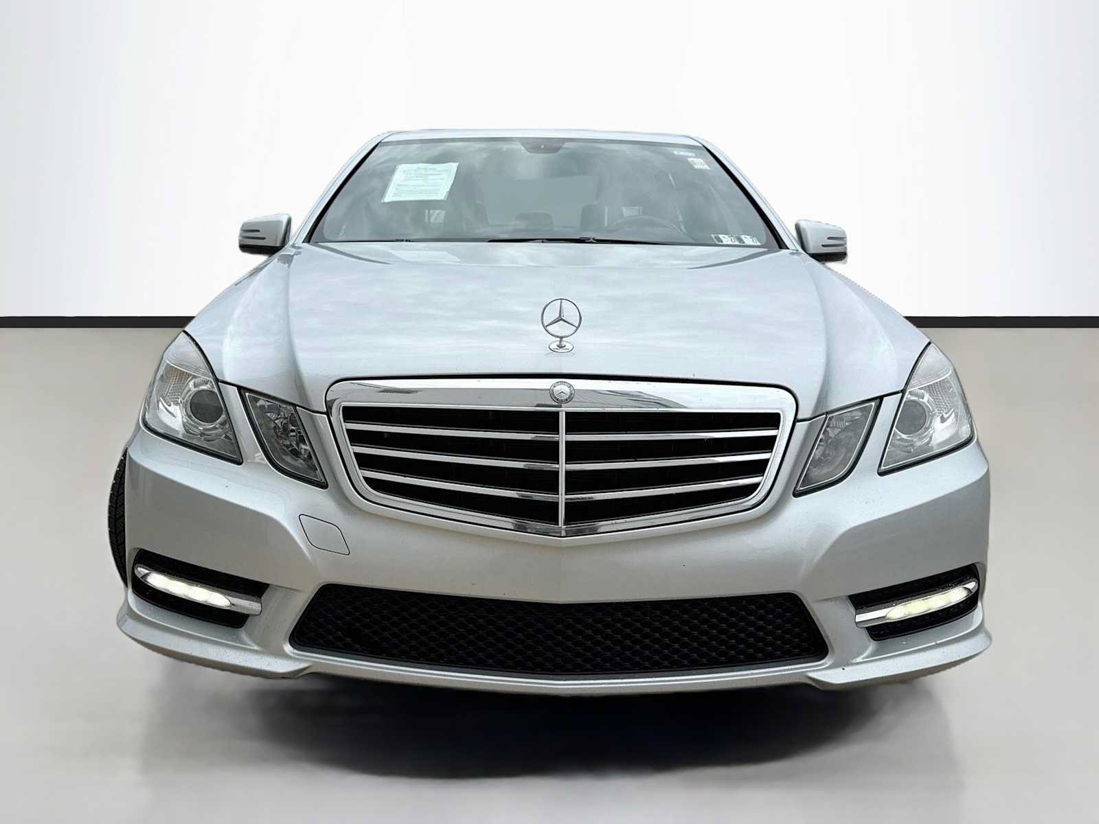 Used 2012 Mercedes-Benz E 350 4MATIC Sedan image 2