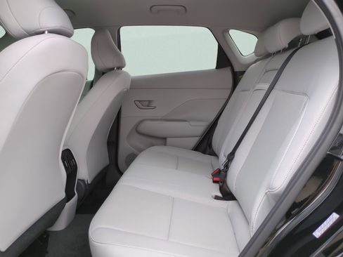 Certified 2024 Hyundai Kona SEL FWD image 10