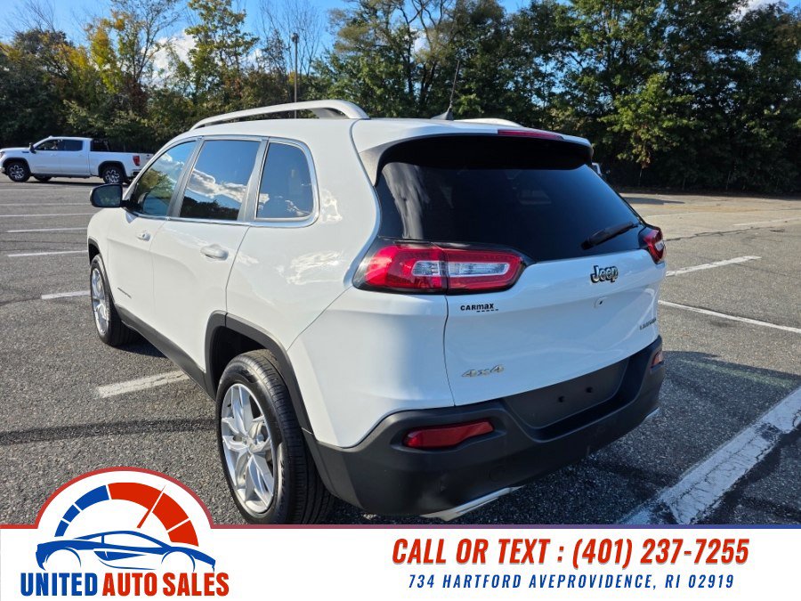 Used 2017 Jeep Cherokee Limited AWD/4WD image 3