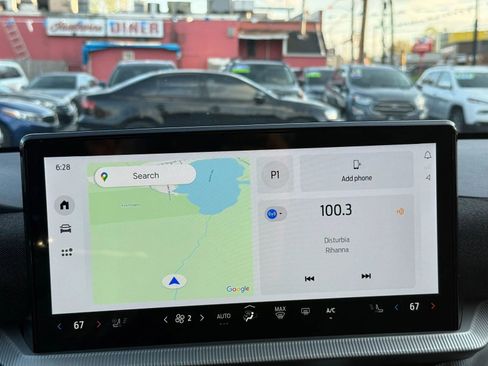 Used 2025 Ford Explorer ST-Line w/ ST-Line Street Pack image 34