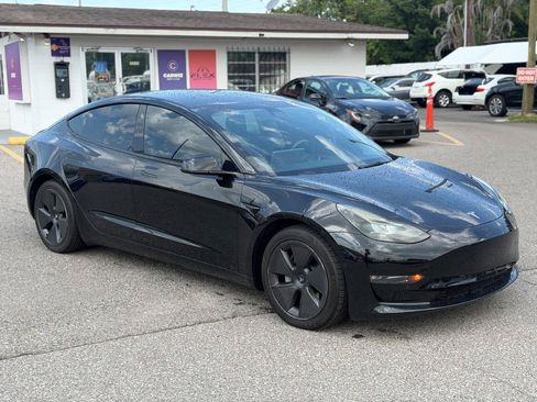 Used 2022 Tesla Model 3 Long Range AWD/4WD image 3