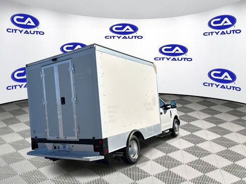 Used 2019 Ford F350 XL w/ Power Equipment Group image 3