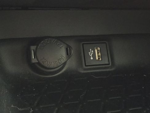 Certified 2023 Toyota RAV4 LE image 28