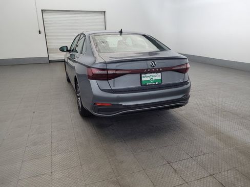 Used 2025 Volkswagen Jetta SE FWD image 6