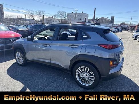 Used 2021 Hyundai Kona SEL image 9