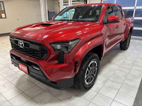 New 2025 Toyota Tacoma TRD Sport image 1