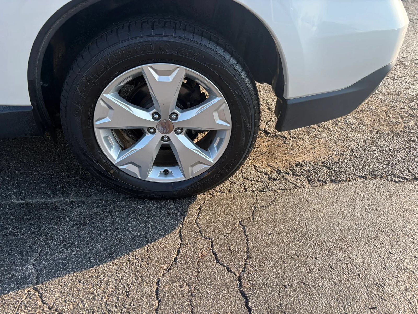 Used 2015 Subaru Forester 2.5i Premium AWD/4WD image 12