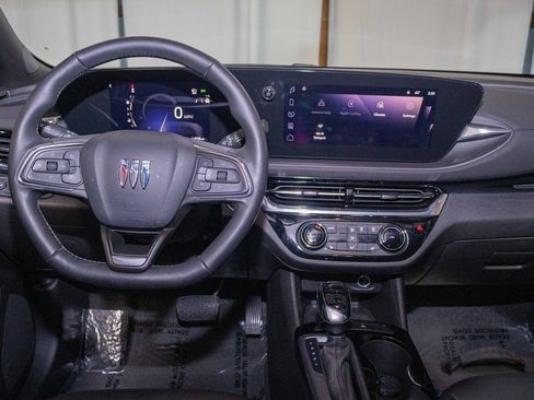 Certified 2025 Buick Envista Sport Touring w/ Convenience I Package image 19