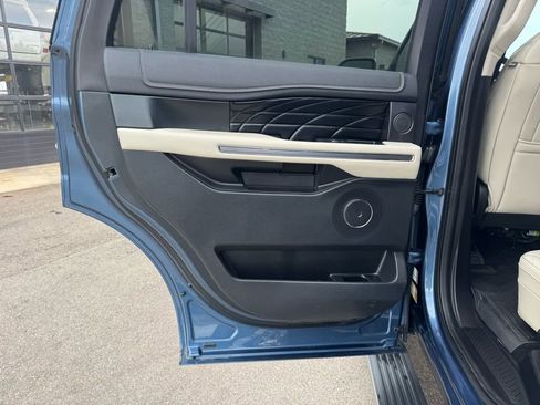 Used 2018 Ford Expedition Platinum image 49