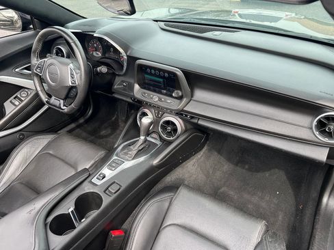 Used 2018 Chevrolet Camaro LT image 27