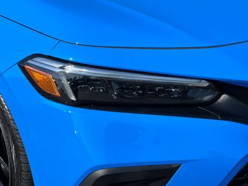 Used 2024 Honda Civic Sport Touring image 11