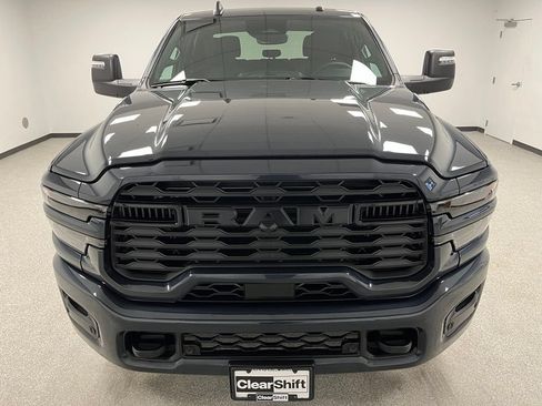 Used 2025 RAM 2500 Big Horn AWD/4WD image 3