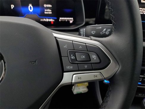 Certified 2025 Volkswagen Jetta Sport image 27