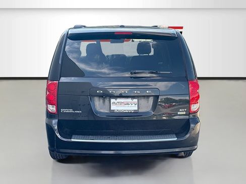 Used 2019 Dodge Grand Caravan SXT FWD image 6