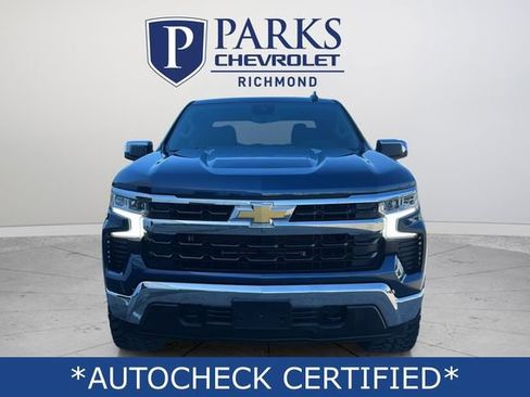Used 2022 Chevrolet Silverado 1500 LT AWD/4WD image 2
