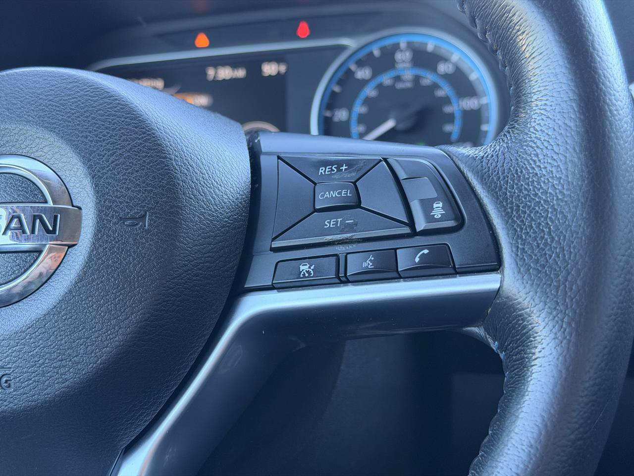 Used 2018 Nissan Leaf SV FWD image 17