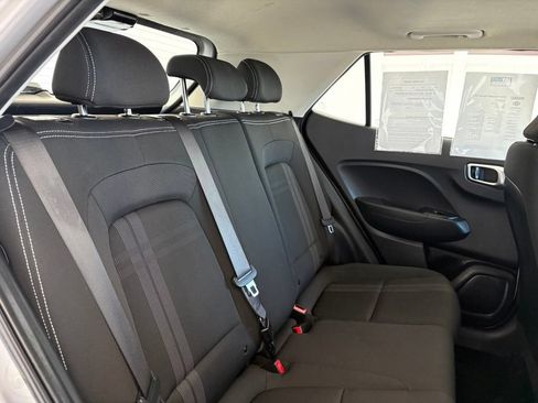 Used 2024 Hyundai Venue SEL FWD image 35