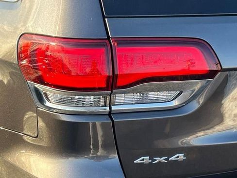 Used 2020 Jeep Grand Cherokee Limited image 10