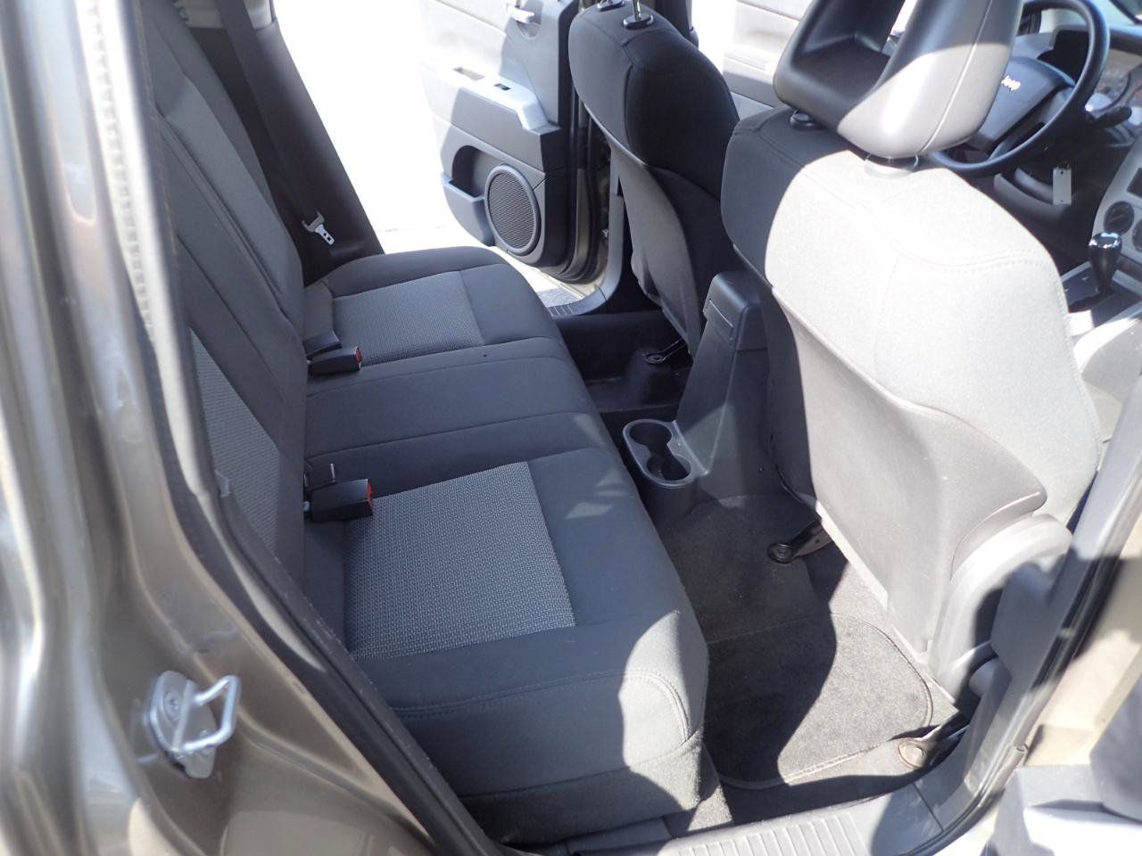 Used 2008 Jeep Patriot Sport AWD/4WD image 13