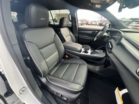 New 2026 Buick Enclave Sport Touring image 11