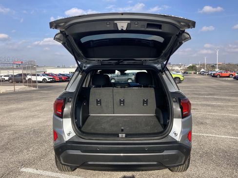 Used 2025 GMC Terrain Elevation image 21