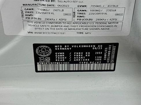 Used 2023 Volkswagen Golf R AWD/4WD image 37