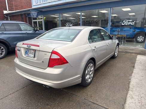 Used 2010 Ford Fusion SE image 6