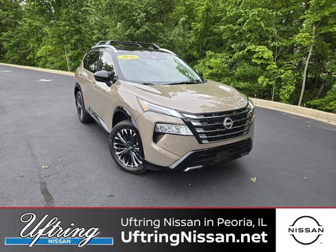 Used 2025 Nissan Rogue Platinum w/ Platinum Premium Package AWD/4WD image 1