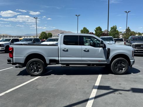 Used 2024 Ford F350 Lariat w/ Lariat Ultimate Package AWD/4WD image 6