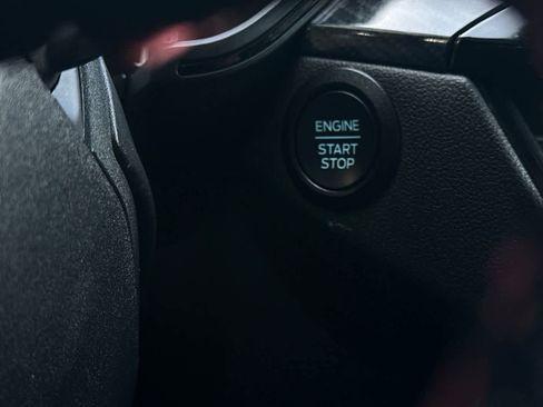 Used 2025 Ford Escape ST-Line image 29