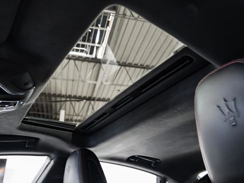 Used 2017 Maserati Quattroporte S GranSport Q4 image 29