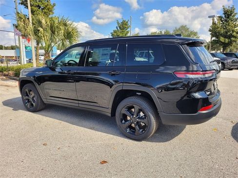 New 2025 Jeep Grand Cherokee L Limited image 10
