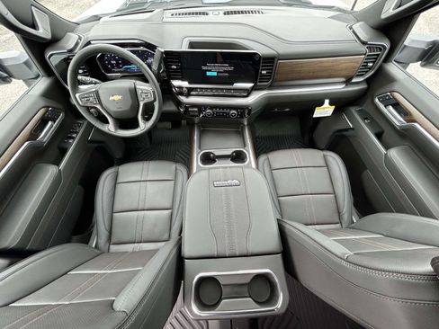 New 2026 Chevrolet Silverado 2500 High Country w/ High Country Premium Package image 15