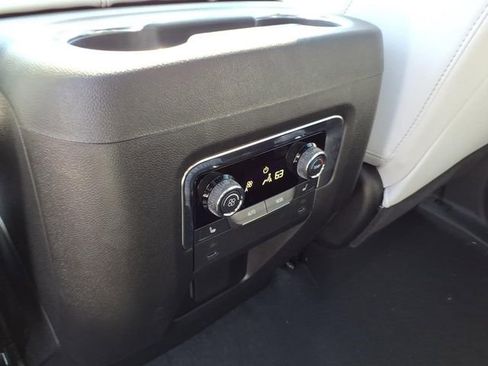 Used 2025 Chevrolet Tahoe Premier w/ Sun And Tow Package AWD/4WD image 23