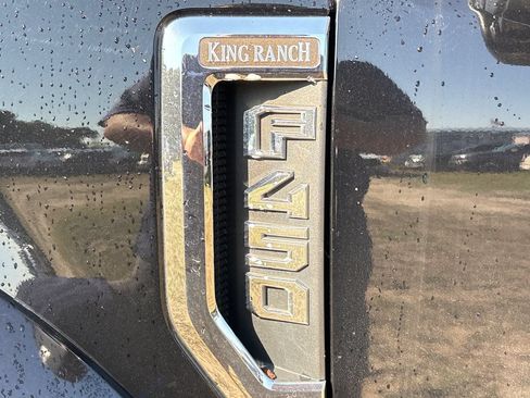 Certified 2018 Ford F450 King Ranch w/ King Ranch Ultimate Package AWD/4WD image 17