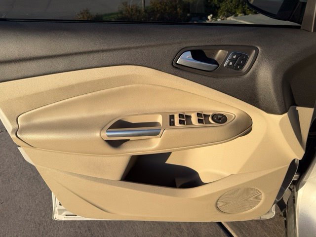 Used 2014 Ford Escape Titanium FWD image 10