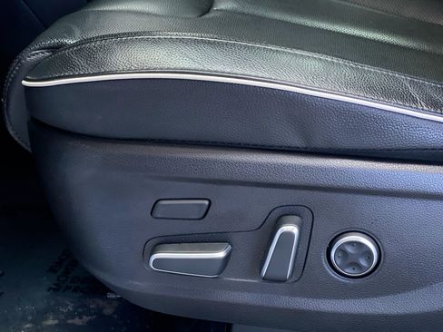 Used 2024 Hyundai Palisade Limited image 17